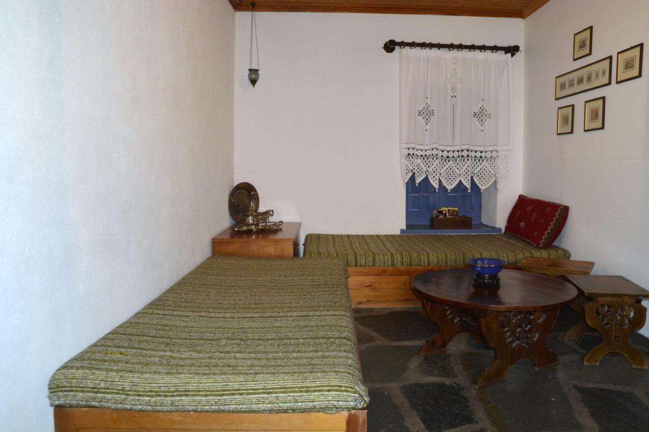 Petroto House Guest House Fragkades Екстериор снимка