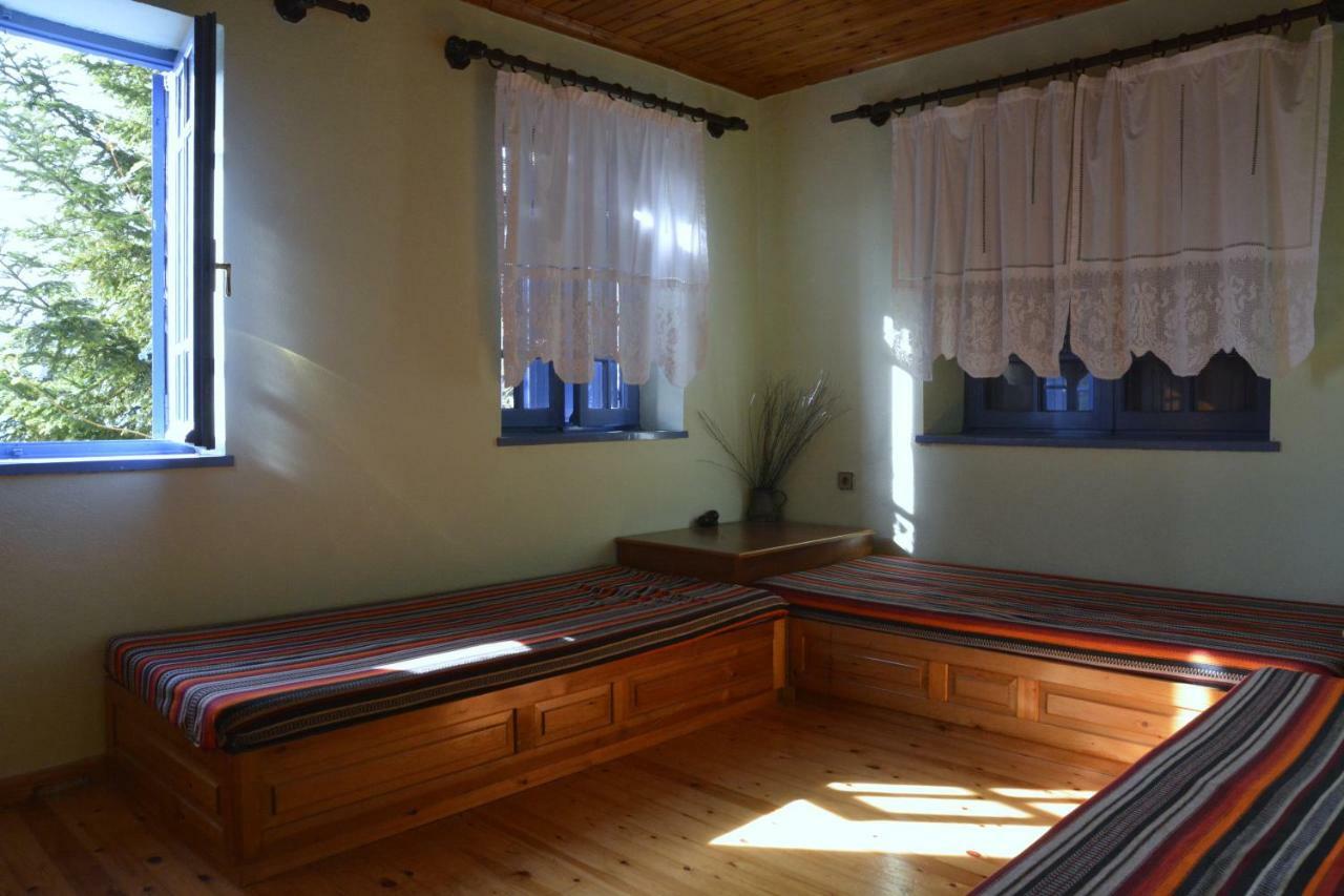 Petroto House Guest House Fragkades Екстериор снимка
